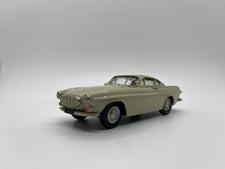Rod Eddie 1:43 1969 Volvo P1800S Cream PE1