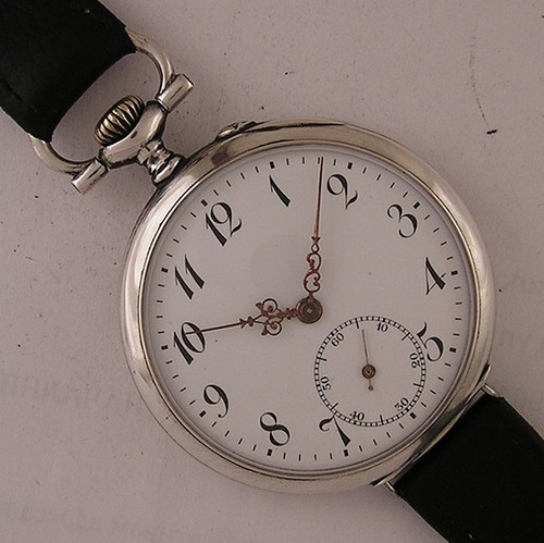 Superbe montre bracelet - superbe, en