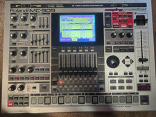Roland MC909 Music Sampler Groovebox - Rare