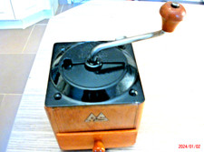 ANCIEN   MOULIN A CAFE EN TRES