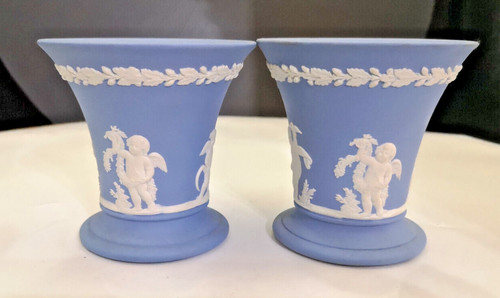Wedgwood jolie paire - paire, petits