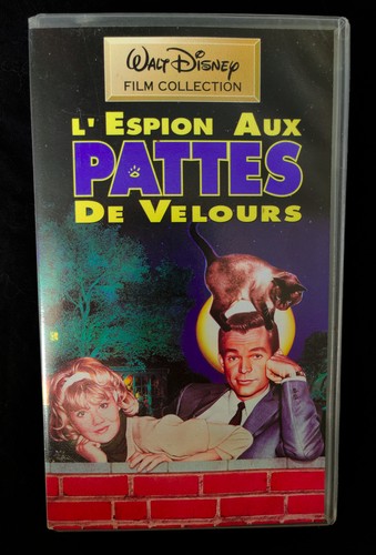 Espion aux pattes velours - de,