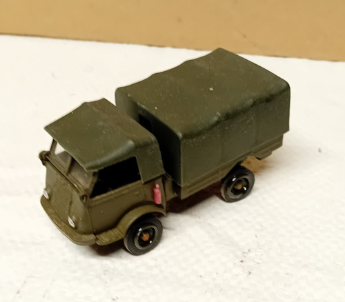 Renault militaire - 4,