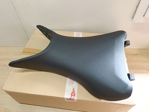 Une selle pilote avant origine - avant,