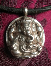 Superbe Pendentif Bouddha