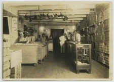 Intérieur d'un magasin de