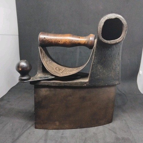 Fer repasser charbon - repasser, à