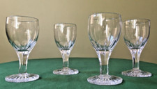 4 verres en cristal taillé