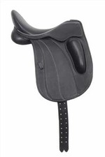 Selle en cuir de dressage noir