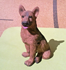 Petite figurine chien en résine "berger allemand"