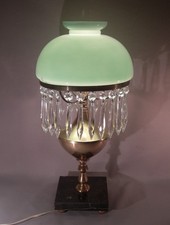 Ancienne lampe vintage en marbre, laiton, opaline et pampilles 'Fenton'