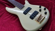 IBANEZ Jazz Bass Type RB851
