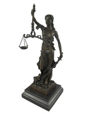 Statue de la Justitia en
