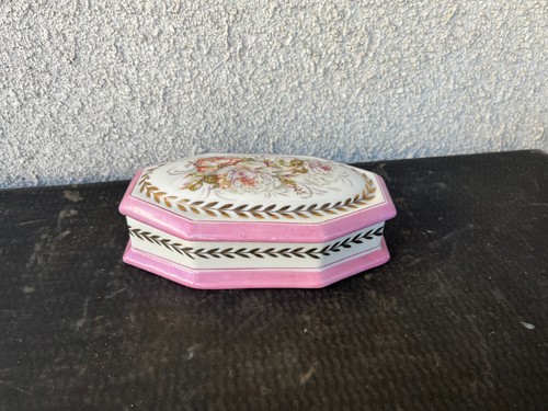 Boîte bonbonnière ancienne - boîte,