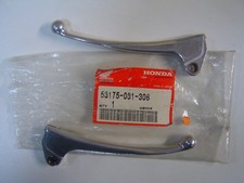 Leviers droit et gauche pour