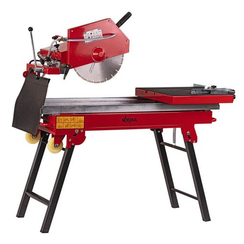 Scie circulaire sur - , table