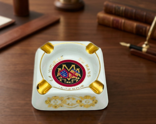 Ancien cendrier porcelaine - cendrier, la