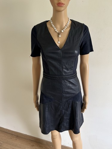 Robe bleue marine avec - , simili