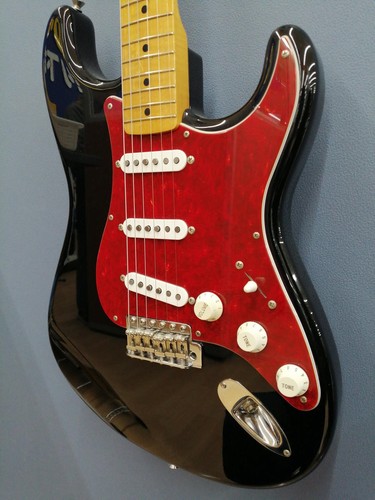 Exclusive - (fender,