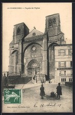 Old postcard La Chaise-Dieu, facade of the church 1909 