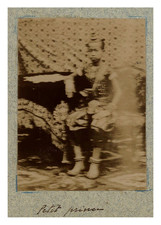 Cambodge, Garçon en costume