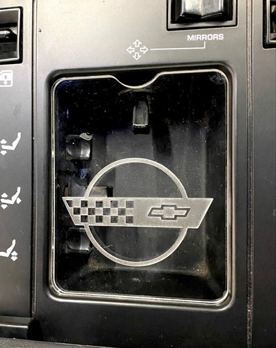 Corvette center console - c4,