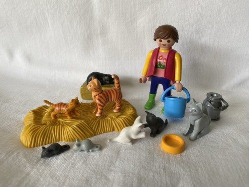 Playmobil farmer and - , cats