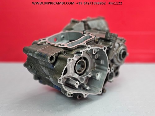 Paire carters central moteur - carters,