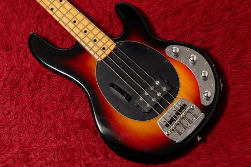 Ernie ball music man stingray - ball,