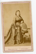 CDV PHOTO PETIT Paris, a woman hand on armchair dress fashion hairstyle