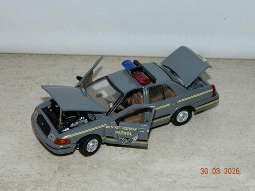 Ford crown victoria - ford,