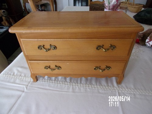 Commode pour poupée - , bois