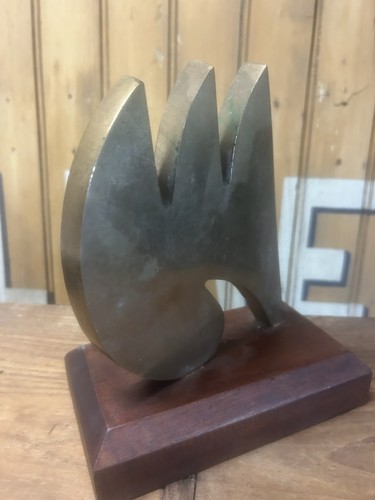 Sculpture bronze art - sculpture,