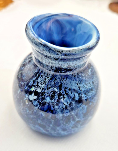 Objet vitrine petit vase - objet,