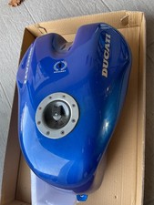 Réservoir carbone carbon tank