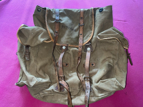 Ancien sac dos - sac, militaire