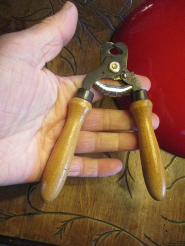 Ancien outil pince coupante - outil,