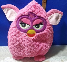 Peluche  , sac à  Goûter , Doudou ou autre   FURBY  rose de Famosa 30 cm haut