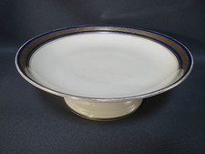 Ancienne coupe à fruits sur