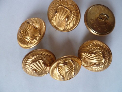 Boutons vintage anciens dores - vintage,