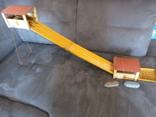 Jouet ancien funiculaire - jouet,