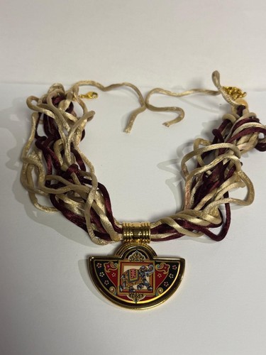 Collier soie avec pendentif - avec,
