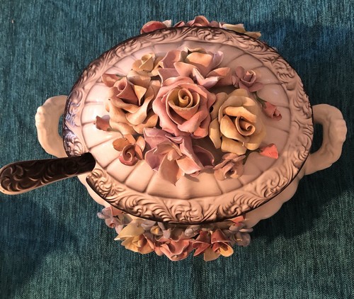 Soupière ancienne porcelaine - soupière,