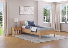 Lit simple non métallique en hêtre pieds coniques 100x200 avec accessoires