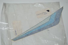 NOS SUZUKI DR500 68140-05220-89a   DECAL 