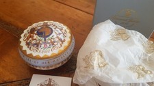 Boite collector Jubilé Reine Elizabeth II porcelaine rare
