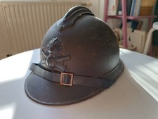Casque Adrian modèle 15 avec sa concarde de l'artillerie. Militaria poilu WW1