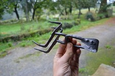 Ancien Piège à Taupe en Fer