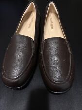 HUSH PUPPIES Womens LOAFERS 8.5 Brown Slip on Leather Comfort Classic  NEW