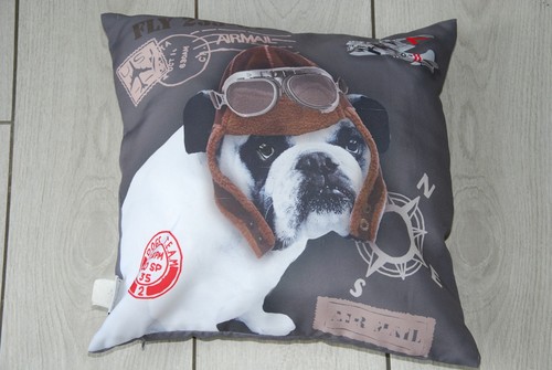 Coussin chien bouledogue
